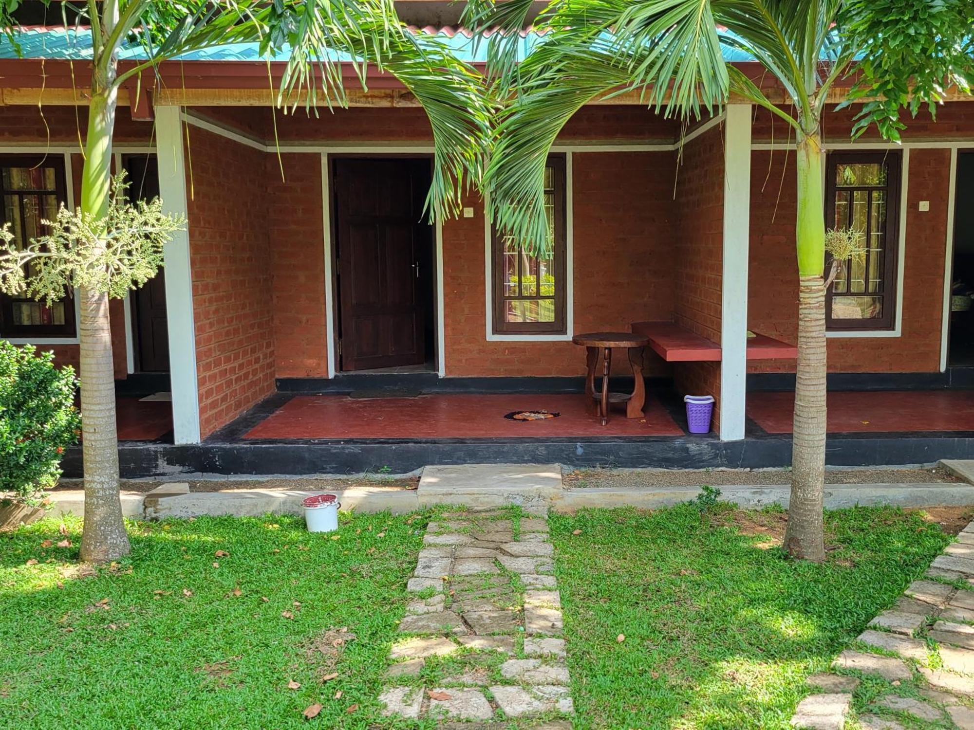 Hotel Tree Garden Wilpaththu Nochchiyagma Anuradhapura Nochchiyagama エクステリア 写真